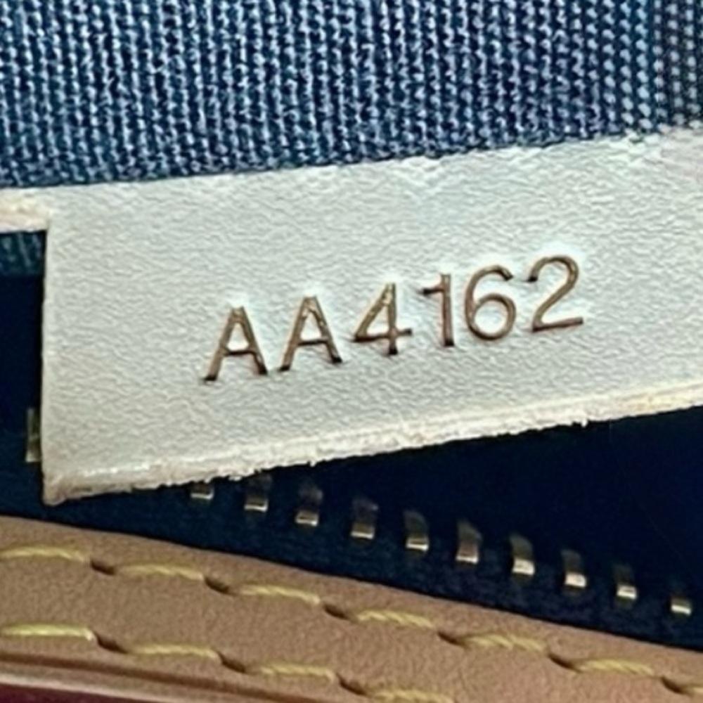 Louis Vuitton Brea MM Monogram Vernis Patent Leather Satchel | Amarante - Picture 9 of 9